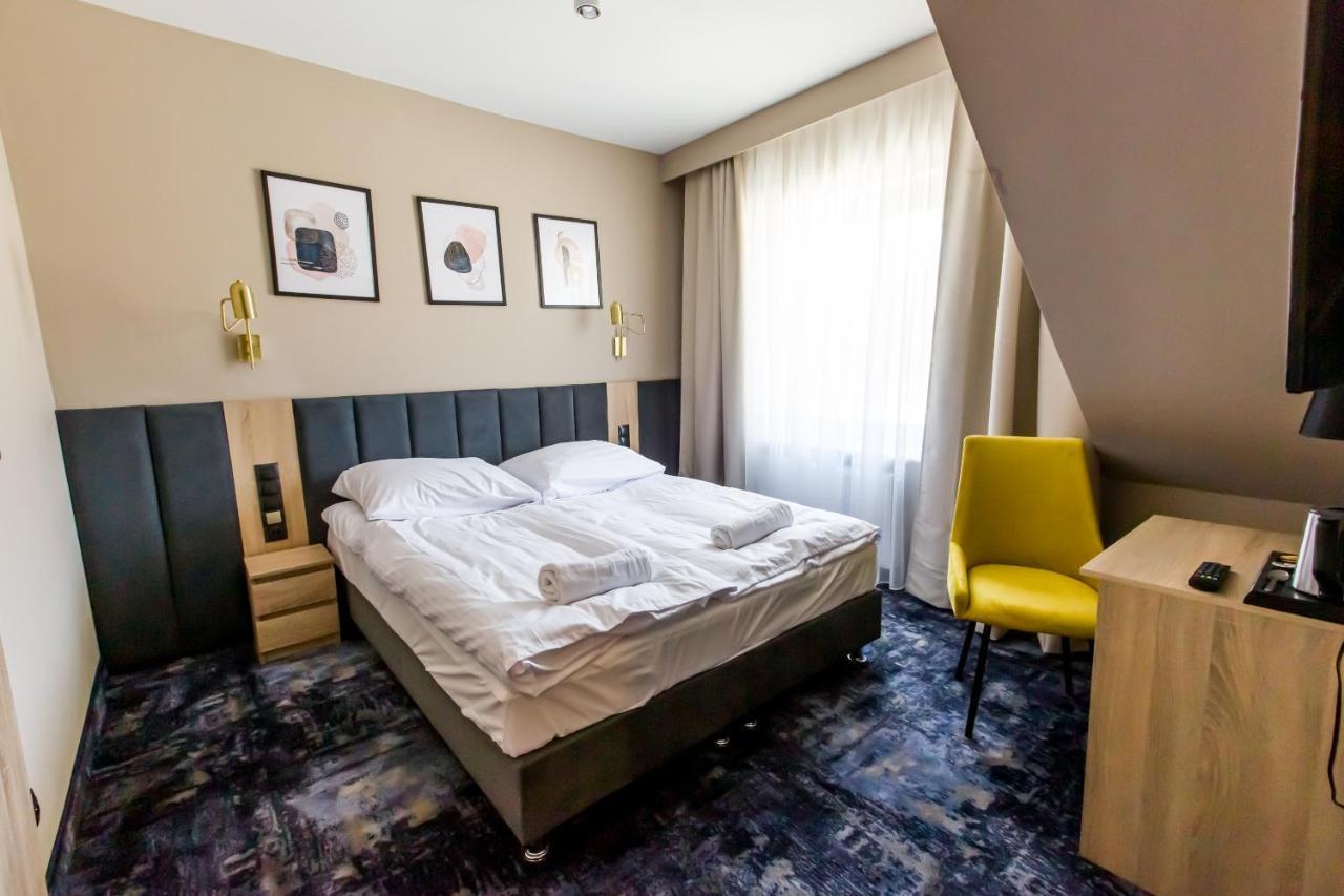 Hotel Zodiak Sucha  Ngoại thất bức ảnh