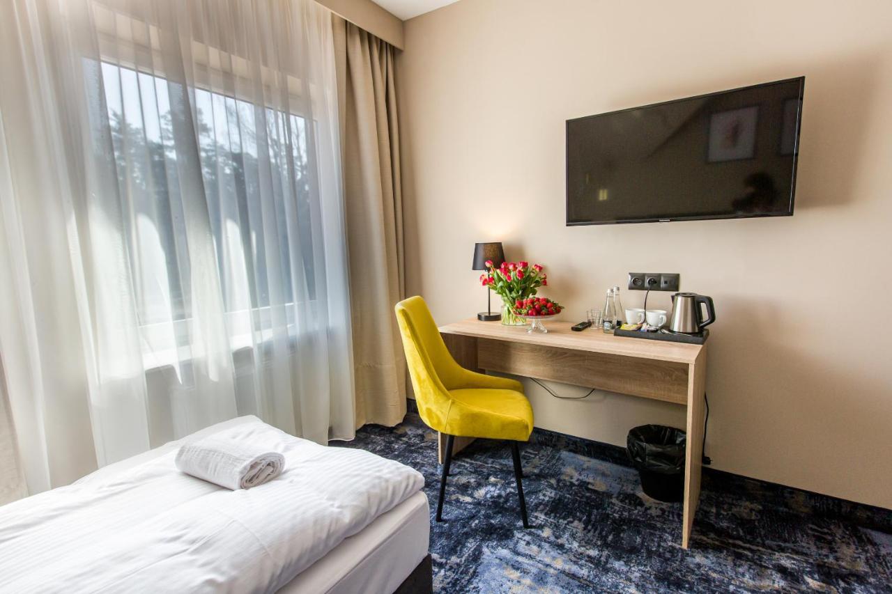 Hotel Zodiak Sucha  Ngoại thất bức ảnh