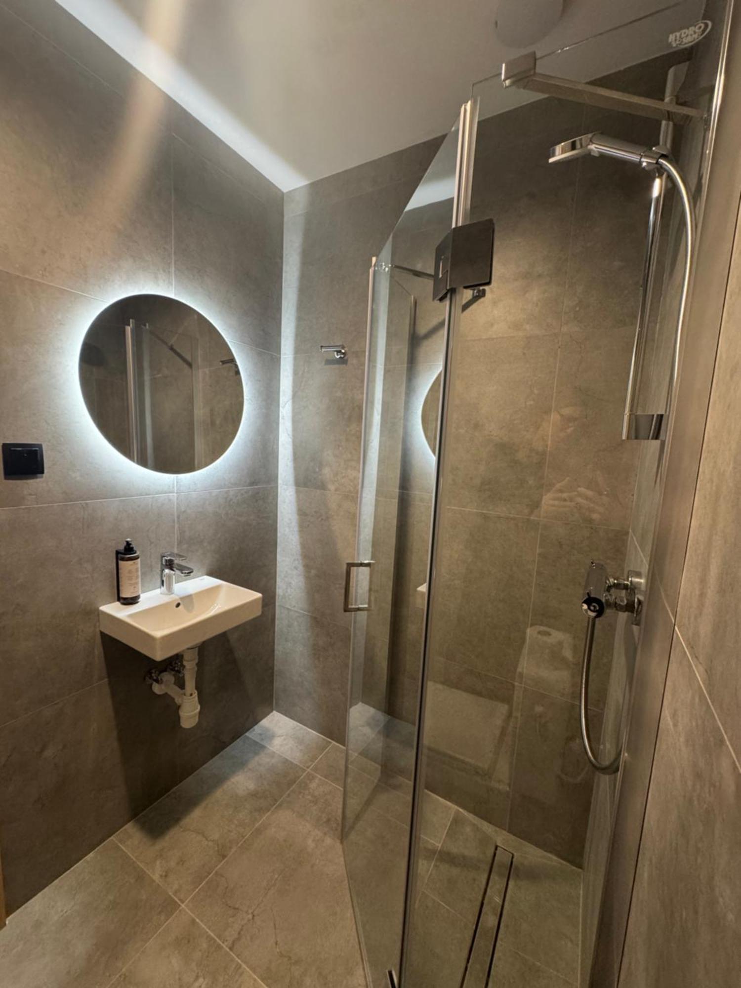 Hotel Zodiak Sucha  Ngoại thất bức ảnh